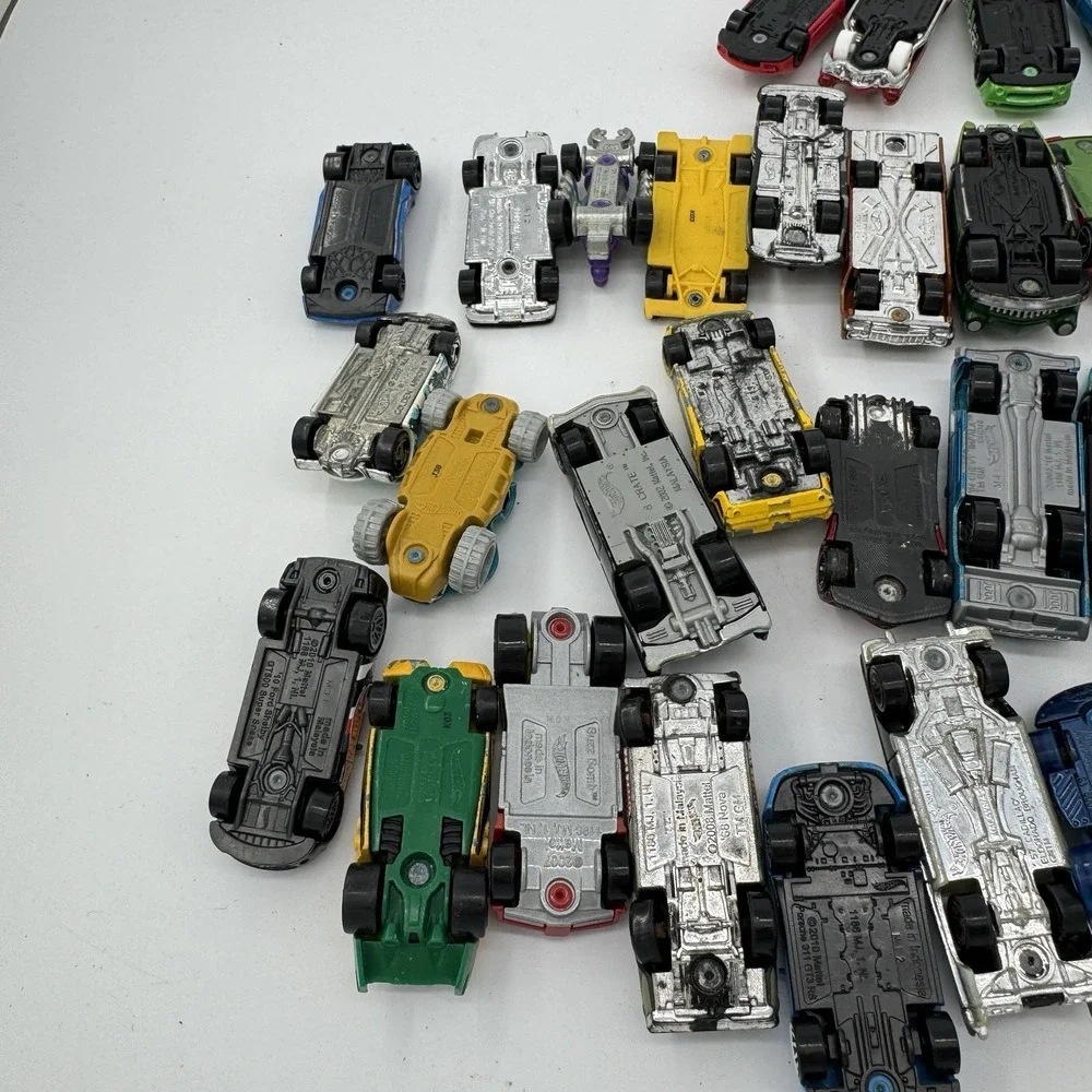 Hot Wheels Diecast Car‎ Lot Of 47 Mattel 2000s 1:64 Mixed Models Toy Cars VTG